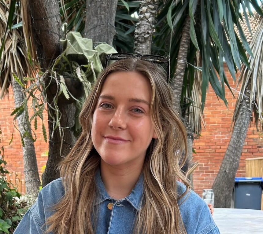 Photo of Holly Crookes